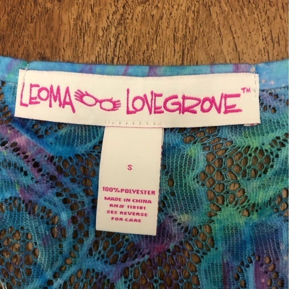 Leoma Lovegrove Hummingbird Shirt with Lace and Rhinestones. - Picture 14 of 15
